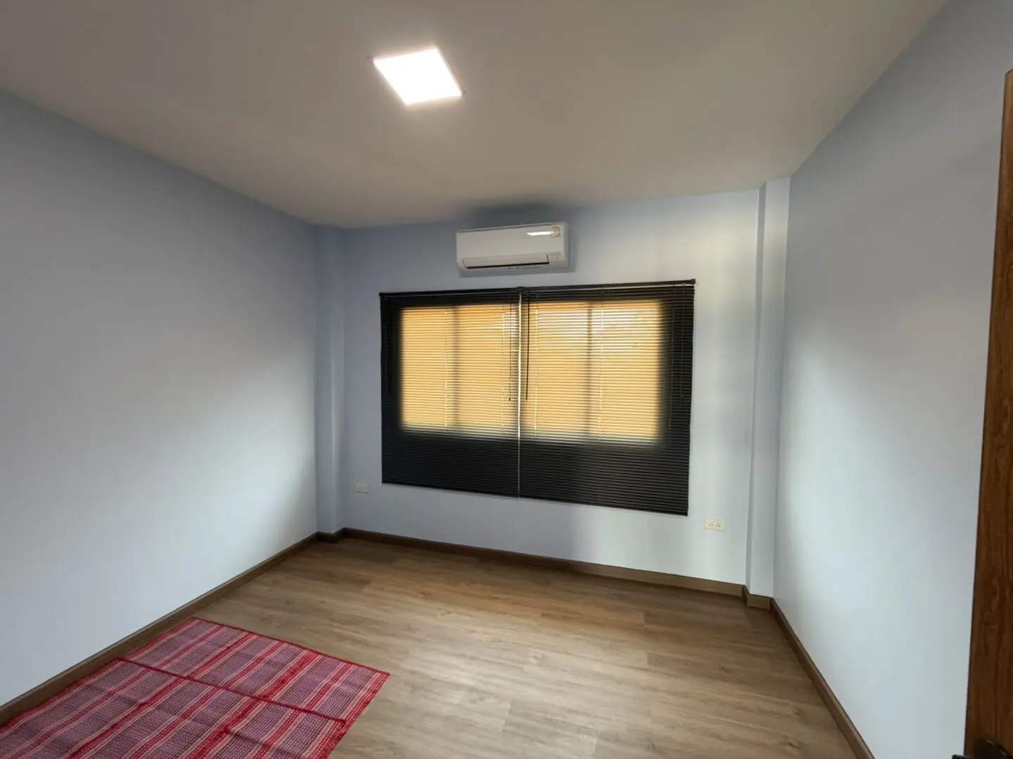 เครื่องปรับอากาศในห้องที่เสร็จแล้ว